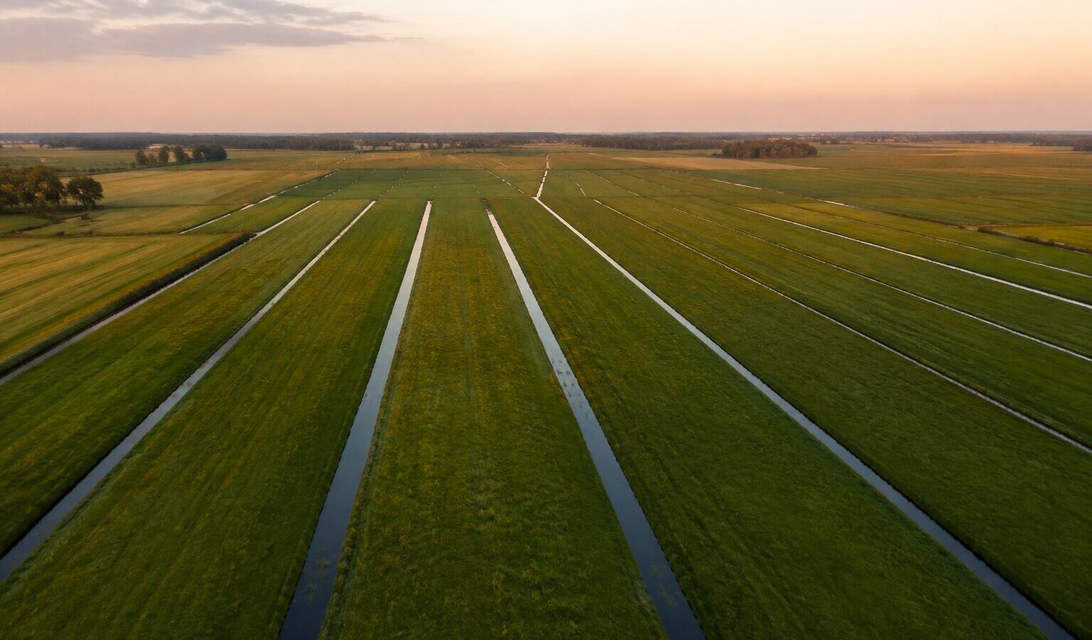 Landschappen met een drone: zoek de lijnen