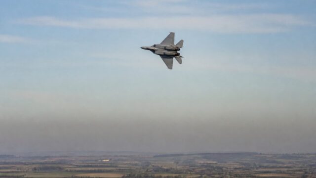 Spaanse F-18 haalt drone neer boven Roemenië